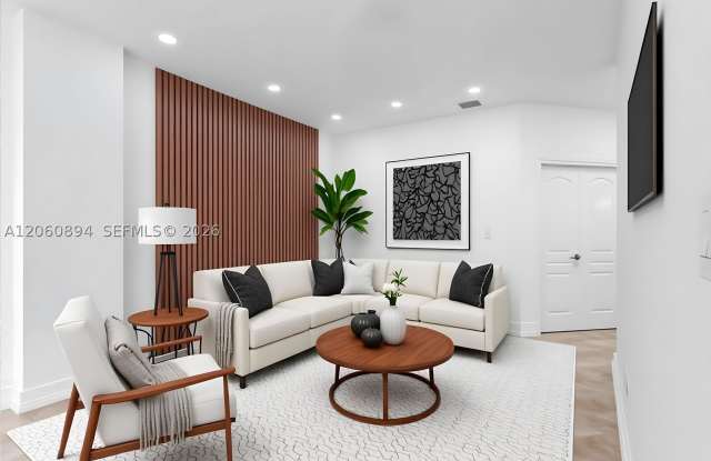 5502 NW 112th Ct Gallery 4