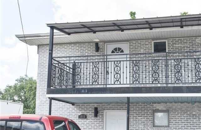 1815 WESTERN Avenue photos photos