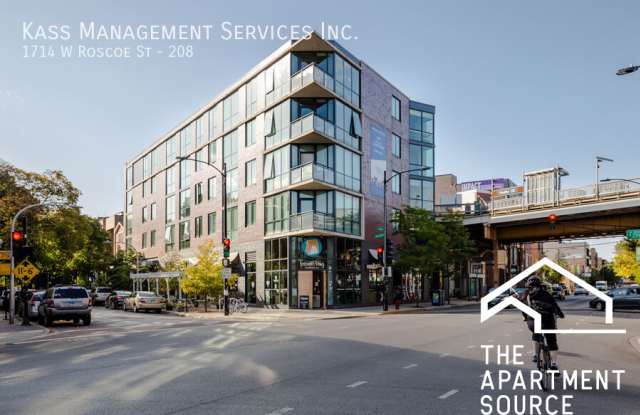 1714 W Roscoe St photos photos