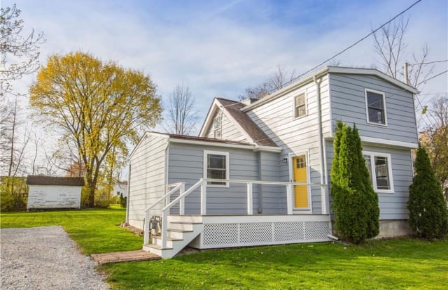 1061 Orchard Ave - 1061 Orchard Avenue, Aurora, OH 44202