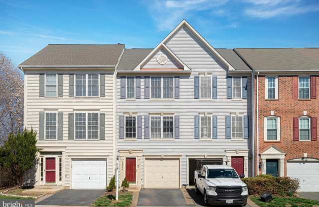 45454 BLUEMONT JUNCTION SQUARE - 45454 Bluemont Junction Square, Sterling, VA 20164