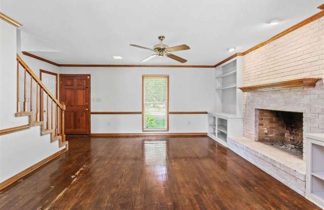 227 HERITAGE DR Gallery 4