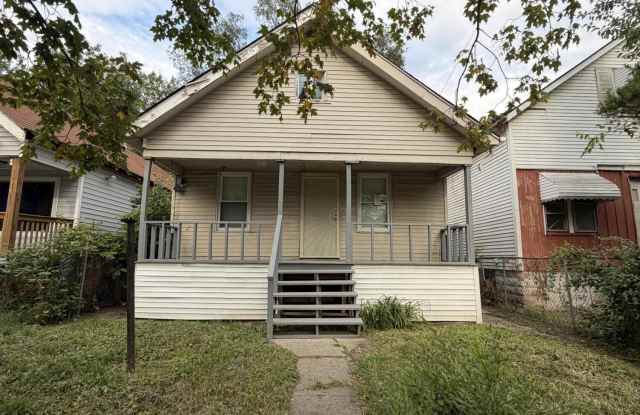 15574 Wabash Street Gallery 1