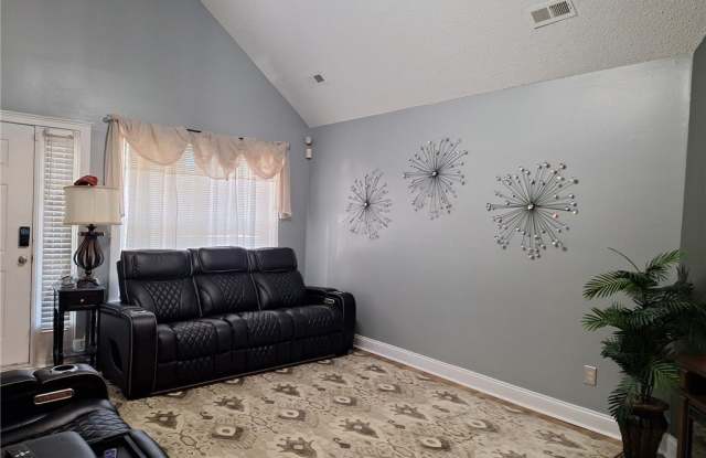 1224 Pearl Crescant Drive Gallery 2