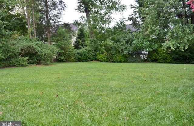 6613 CHESTERFIELD AVE Gallery 2