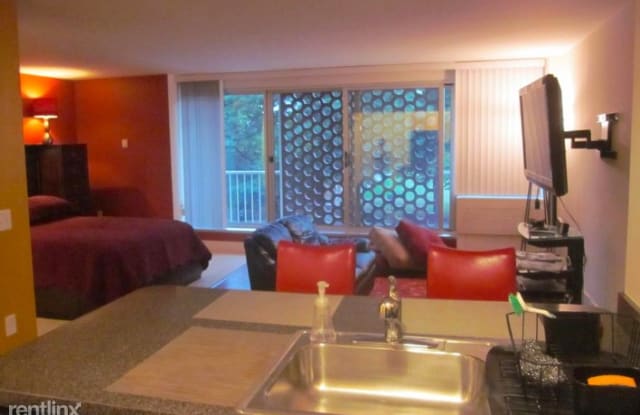 800 4th St SW N207 - 800 4th St SW, Washington, DC 20024