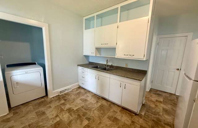 3 Bed 2 Bath Single Family Home in Wausau Gallery 4