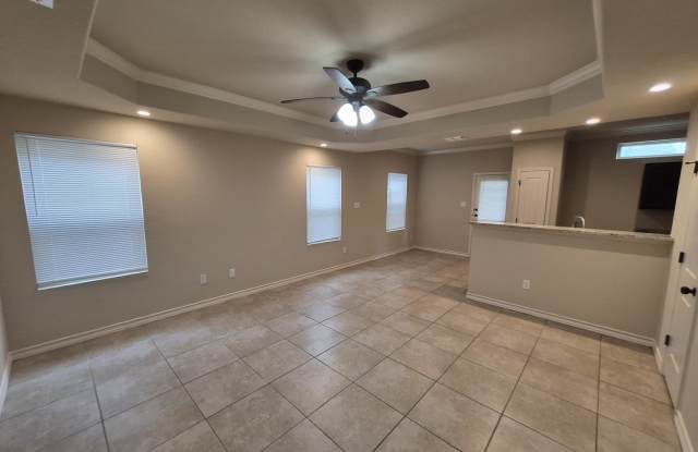 7034 Lakeview Dr. Gallery 2