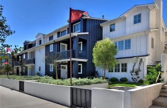 4641 Cahuenga Boulevard photos photos