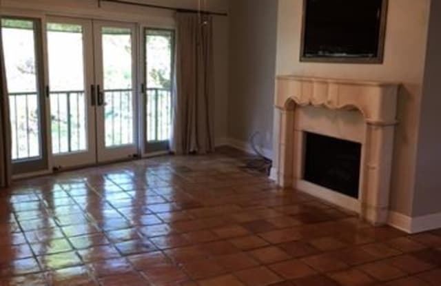 1022 Navarro St 202 - 1022 Navarro Street, San Antonio, TX 78205