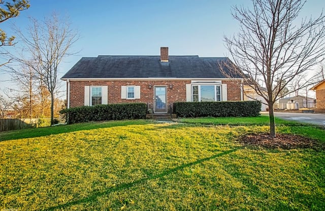 614 Dandridge Drive - 614 Dandridge Drive, Fayetteville, NC 28303