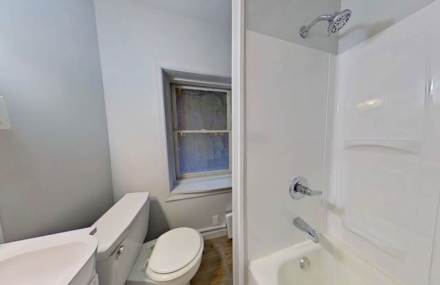 Walkable One Bedroom in York City Gallery 3
