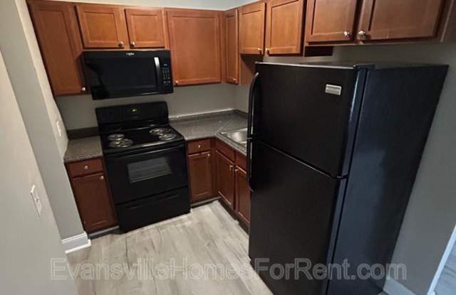 2724 Stringtown Road - 2724 Stringtown Road, Evansville, IN 47711