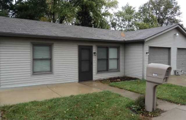 Very Nice 2 Bedroom 1 Bath Duplex photos photos