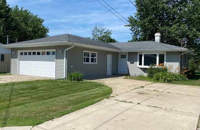 430 S Virginia St - 430 S Virginia St - 430 South Virginia Street, Coal City, IL 60416