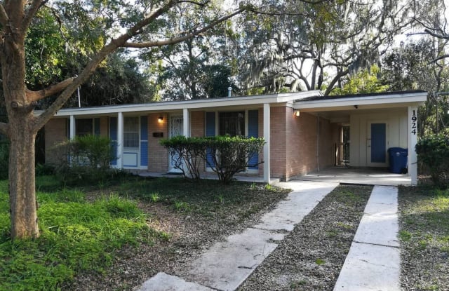 1924 Leonid Rd - 1924 Leonid Road, Jacksonville, FL 32218