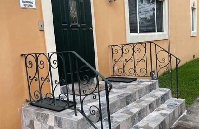 115 Antiquera Ave photos photos