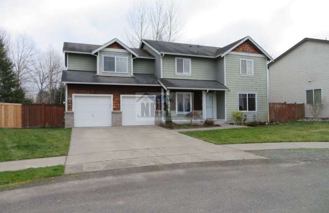 Beautiful House at Puyallup - Freshly Painted and New AC installed! - 14901 95th Avenue East, South Hill, WA 98375