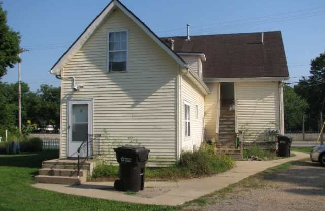 151 East Battle Creek Street - 151 East Battle Creek Street, Galesburg, MI 49053