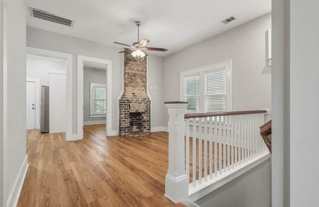 311 W 39th St - 311 West 39th Street, Savannah, GA 31401