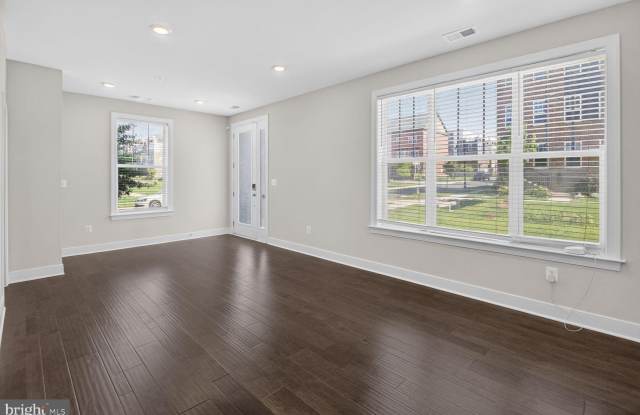 404 SAGAN PL Gallery 3