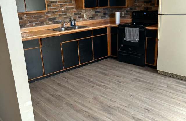 2 Bedroom Holbrook Rental photos photos 2 Bedroom Holbrook Rental photos photos