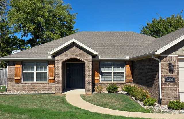 4-Bedroom Home with Fenced Yard & 2-Car Garage Gallery 4