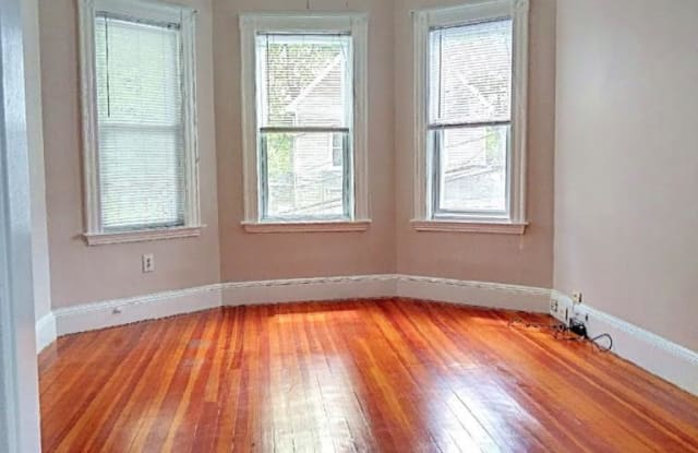 14 Huntoon St - 14 Huntoon Street, Boston, MA 02124