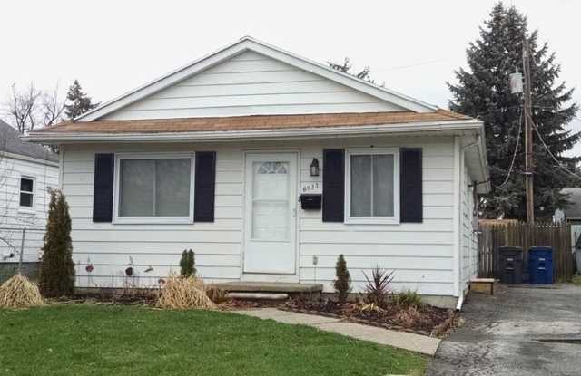 Three bed, one bath photos photos