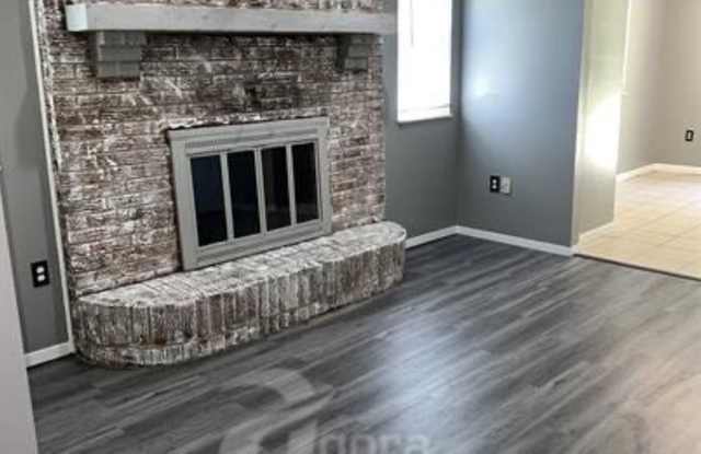 8701-8703 Shadycreek Drive - 8703 - 8701 Shadycreek Drive, Montgomery County, OH 45458