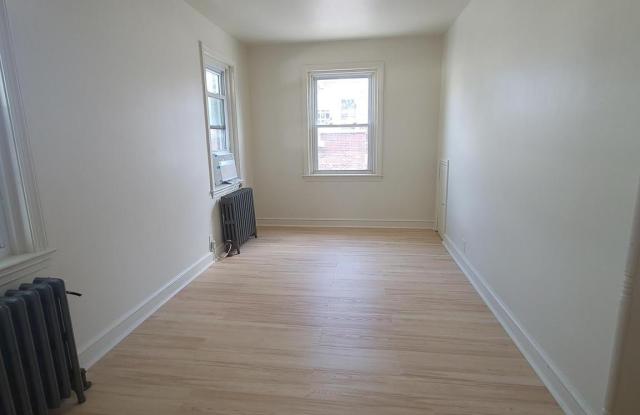 7 W WINONA Avenue Gallery 3