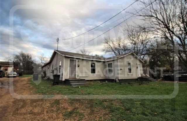 711 West Avenue B photos photos