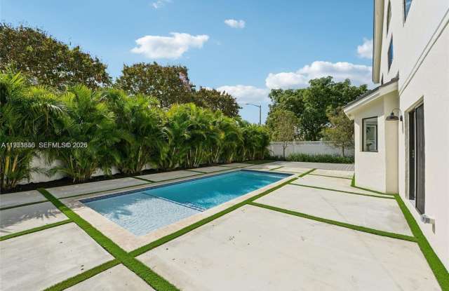 20160 NW 9th Drive, Pembroke Pines, FL 33029 photos photos