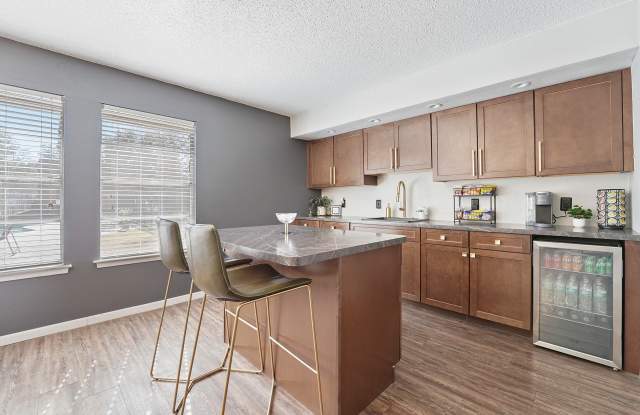Olivo Square Apartments Gallery 2