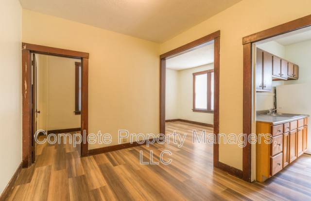 325 East Washington St - 2 photos photos 325 East Washington St - 2 photos photos