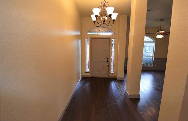 2308 Sunflower Lane Gallery 3