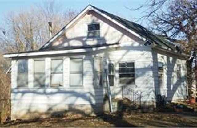 2 Bedroom House $695 photos photos