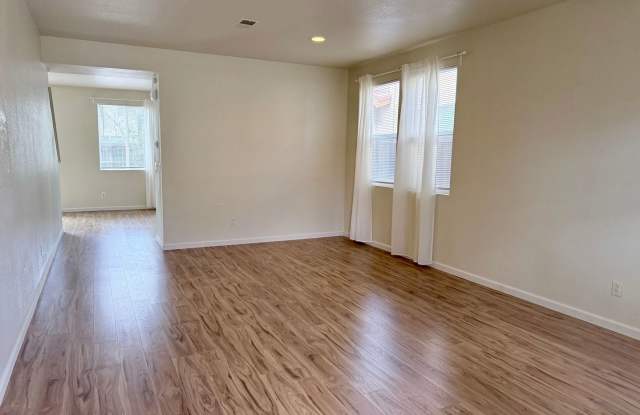 Spacious 4BR/3BA Sacramento Home with Large Primary Suite Gallery 3