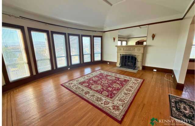Large 3BR/1BA Home in South San Francisco with Big Backyard & Spacious Garage Gallery 4