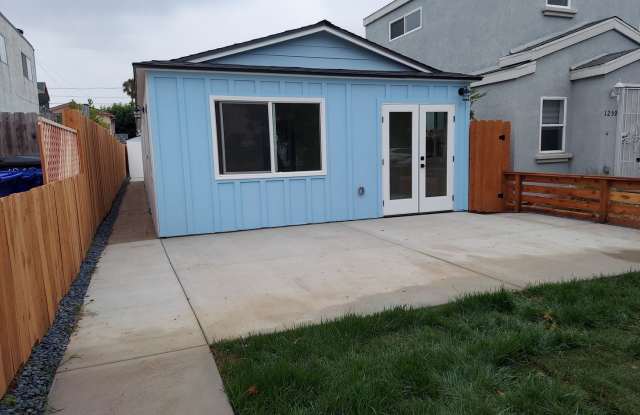 Completely remodeled 2 bd/1ba in charming neighborhood of Pacific Beach! photos photos