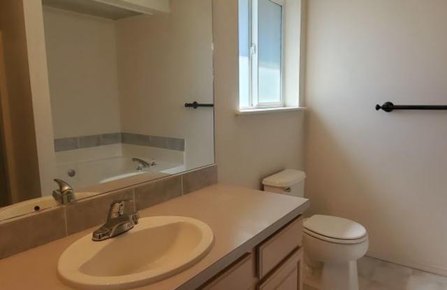 Beautiful South Richland Location, Close to Everything! Gallery 3
