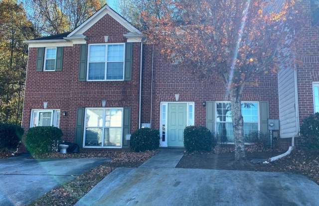 Welcome to this charming brick townhome in Lithonia, GA 2br/2.5 bath Townhome! - 2714 Parkway Trail, DeKalb County, GA 30058