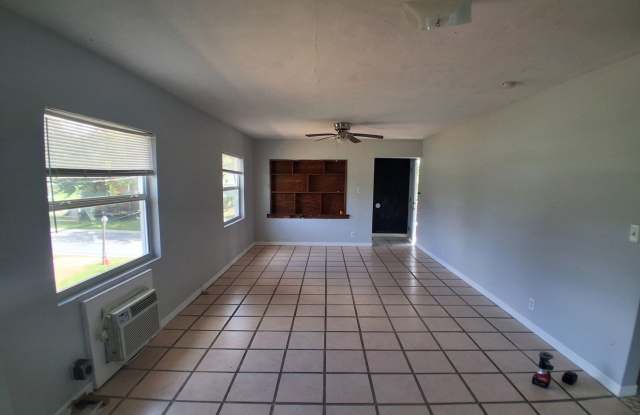 3 bedrooms in Deland Gallery 4