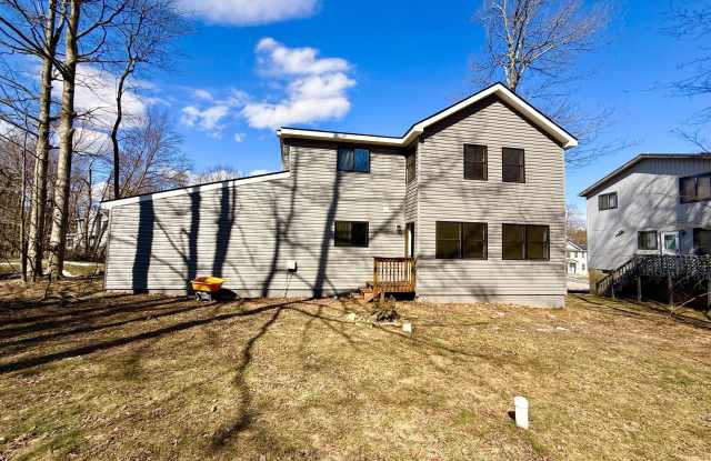 1300 Cambell Way Gallery 2