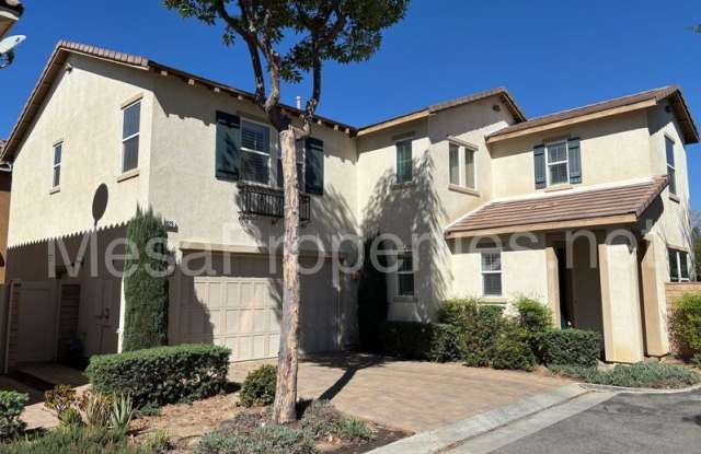 3025 E. Via Corvina Gallery 2