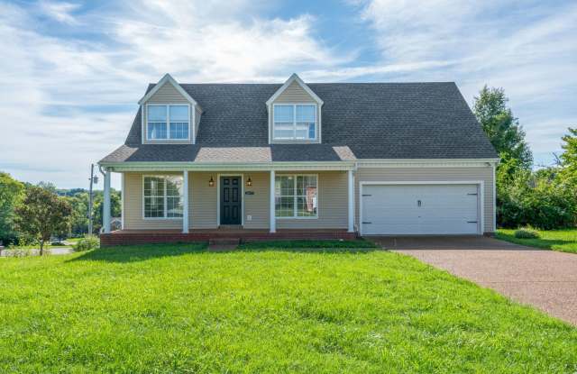 Charming Thompson Station Home in Sought-After Williamson County School District photos photos