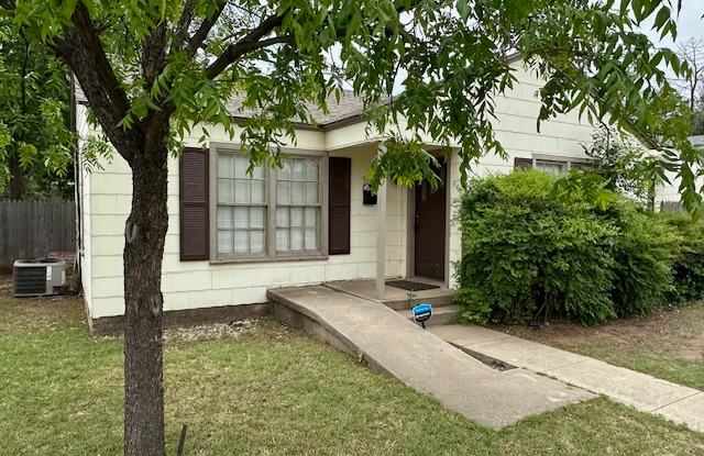 3305 31st Street photos photos