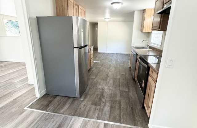 3 Bedroom 2 Bathroom for Rent photos photos