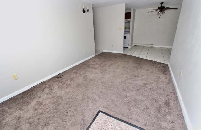 110 OAK MANOR PLACE Gallery 3