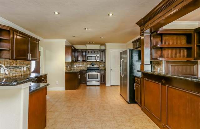 5810 Post Oak Manor Drive Gallery 4